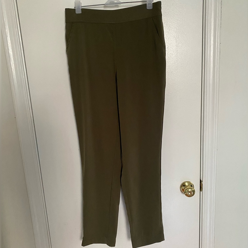 Olive green Max Studio pants